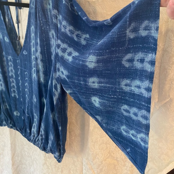 Foxy Love stitch rayon blouse. - Picture 6 of 6